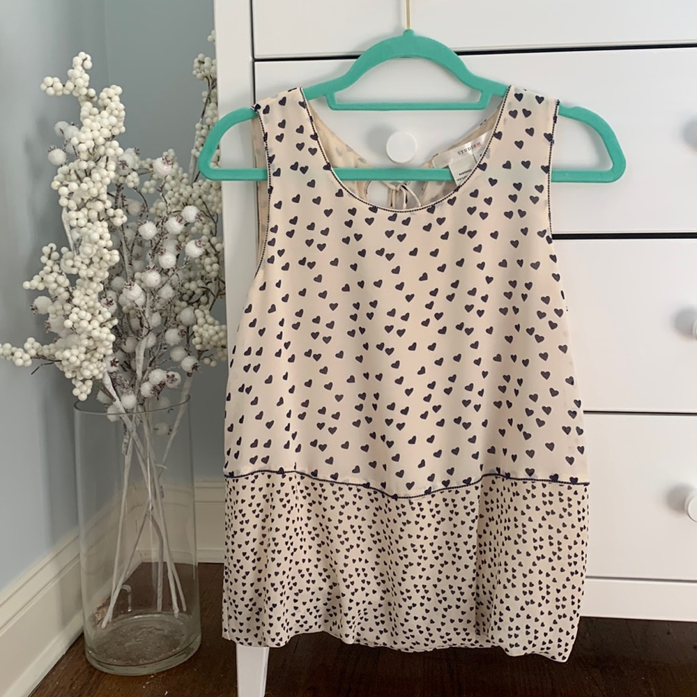 Studio M Hearts Sleeveless Top